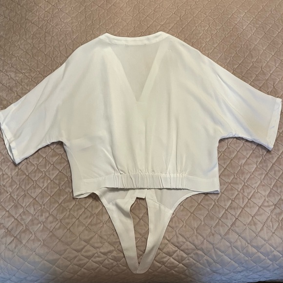 Abercrombie Women's White Button-Down Top Tie Front XS - Picture 5 of 15